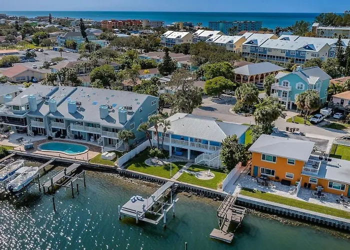 Relax At Our Bay Waterfront Holiday home *