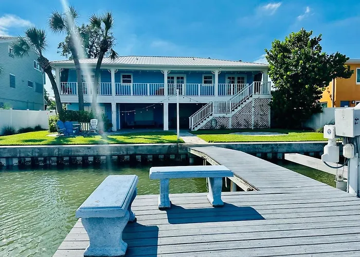 Relax At Our Bay Waterfront *