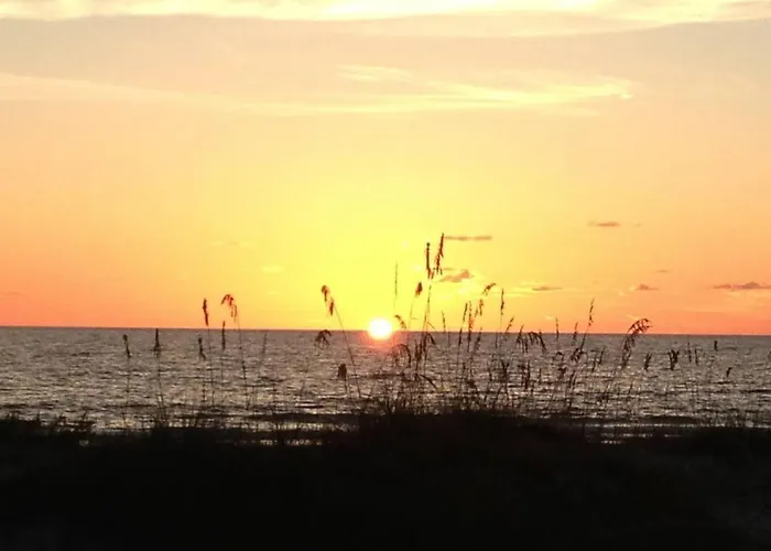 Relax At Our Bay Waterfront Holiday home