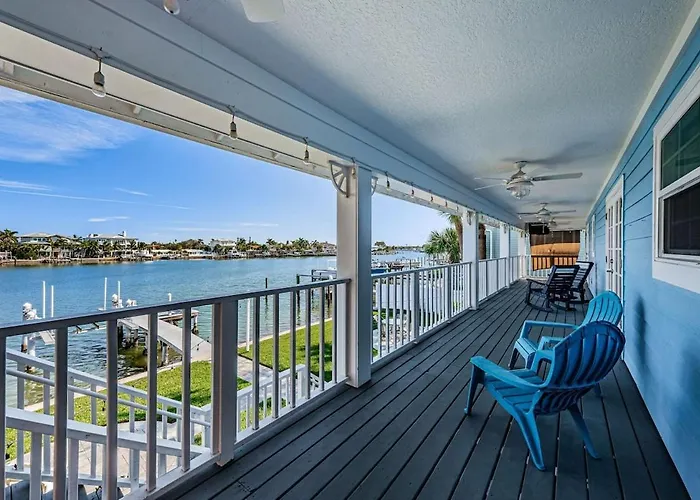 Relax At Our Bay Waterfront *